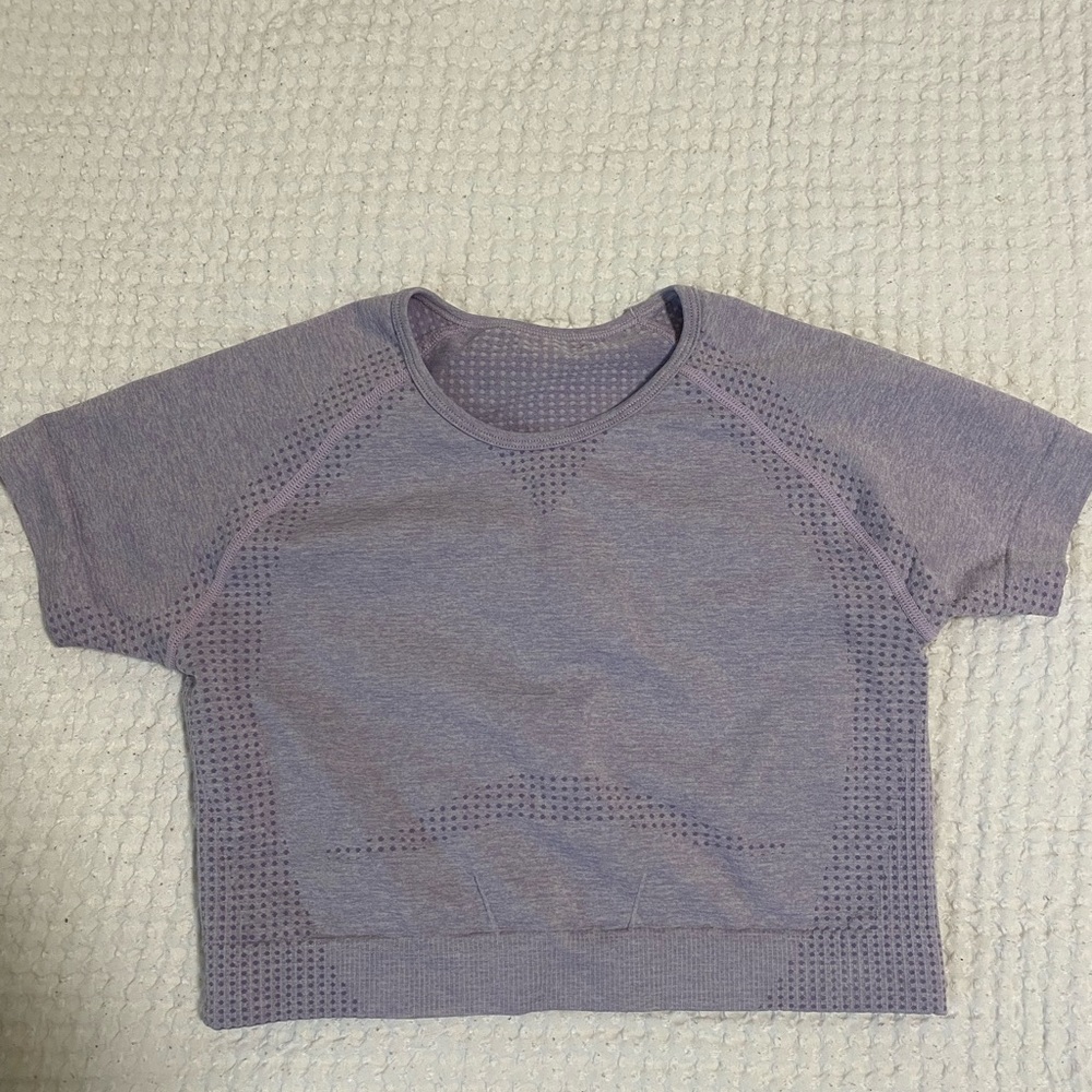 Purple shein workout cropped top, size m but can fit a small, so flattering